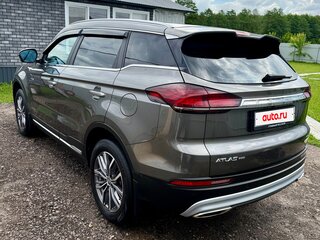 2024 Geely Atlas Pro, серый, 2220000 рублей, вид 5