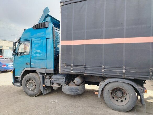 2008 Volvo FM, голубой, 1250000 рублей - вид 3