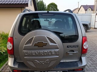 2011 Chevrolet Niva I Рестайлинг, серый, 530000 рублей, вид 5