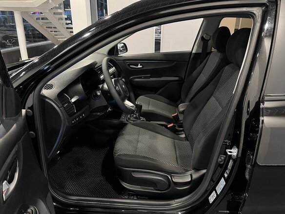 2018 Kia Rio X-Line IV, чёрный, 1355000 рублей - вид 15
