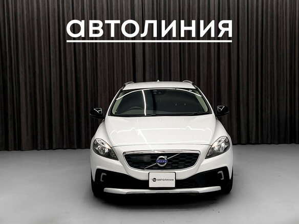 2015 Volvo V40 II, белый, 1140000 рублей