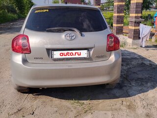 2008 Toyota Auris I, серебристый, 560000 рублей, вид 3