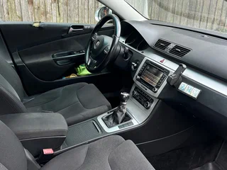 2010 Volkswagen Passat B6, серебристый, 650000 рублей, вид 5