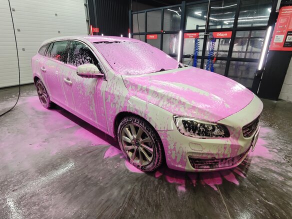 2015 Volvo V60 I Рестайлинг, белый, 1850000 рублей - вид 2