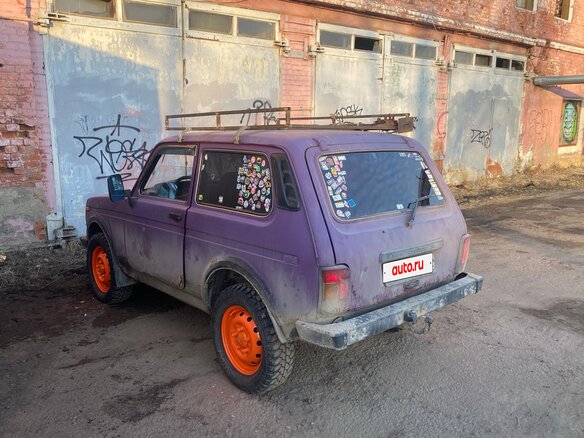 2001 Lada (ВАЗ) 2121 (4x4) I Рестайлинг, красный, 230000 рублей - вид 2