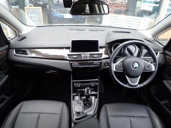 2018 BMW 2 серии Gran Tourer Gran Tourer 218i F46, белый, 1000000 рублей - вид 15