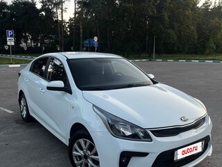 2017 Kia Rio IV, белый, 1195000 рублей, вид 3