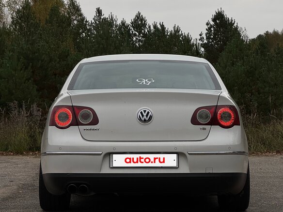 2010 Volkswagen Passat B6, белый, 799999 рублей - вид 9