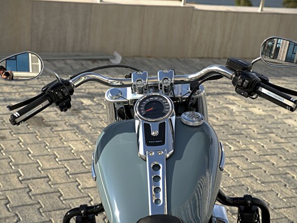 2024 Harley-Davidson Fat Boy, серый, 2300000 рублей - вид 14