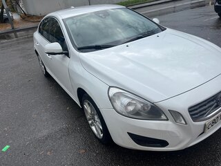 2013 Volvo S60 II, белый, 750000 рублей, вид 1