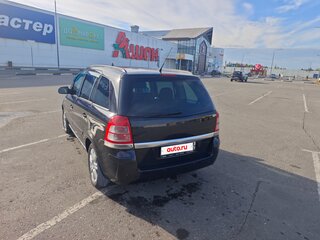 2010 Opel Zafira B Рестайлинг, чёрный, 700000 рублей, вид 4