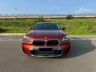 2021 BMW X2 sDrive20i I (F39), пурпурный, 1620000 рублей, вид 2
