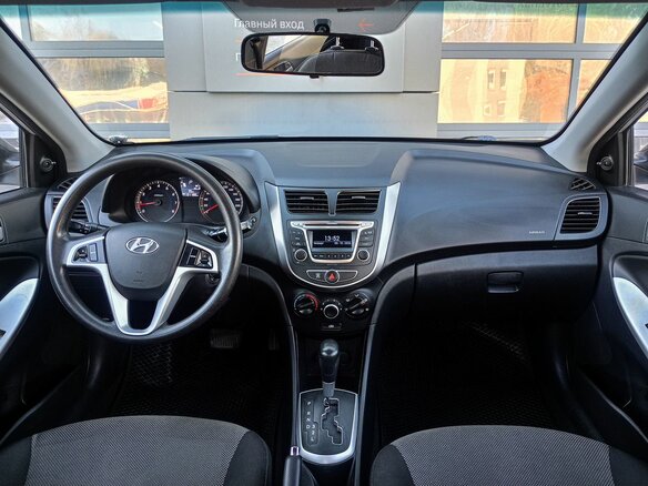 2012 Hyundai Solaris I, серебристый, 765000 рублей - вид 7