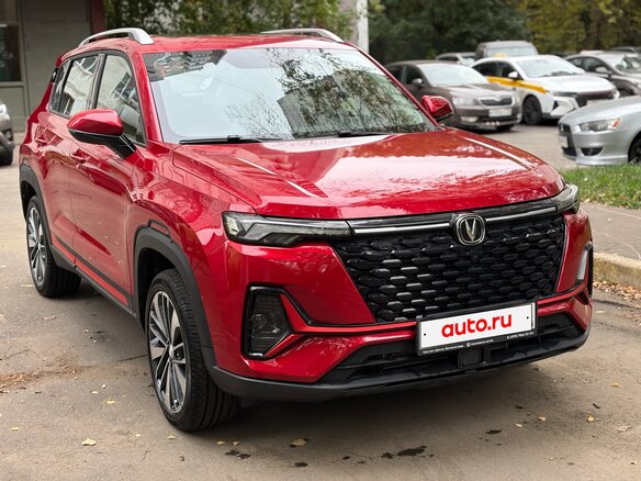 2023 Changan CS35 Plus I Рестайлинг, красный, 1900000 рублей - вид 13