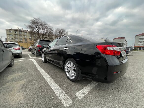 2012 Toyota Camry VII (XV50), чёрный, 1820000 рублей - вид 7