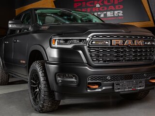 2025 Ram 1500 Crew Cab V Рестайлинг, чёрный, 11848000 рублей, вид 2