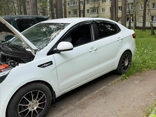 2014 Kia Rio 4-speed III, белый, 800000 рублей, вид 2