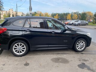 2017 BMW X1 20i xDrive II (F48), чёрный, 2500000 рублей, вид 3