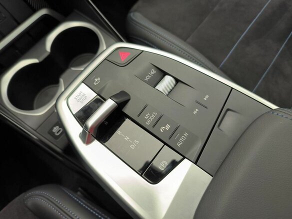 2025 BMW X1 Long M35Li III (U11/U12), чёрный, 6670000 рублей - вид 17