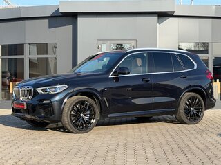 2020 BMW X5 30d IV (G05/G18), чёрный, 6999000 рублей, вид 3