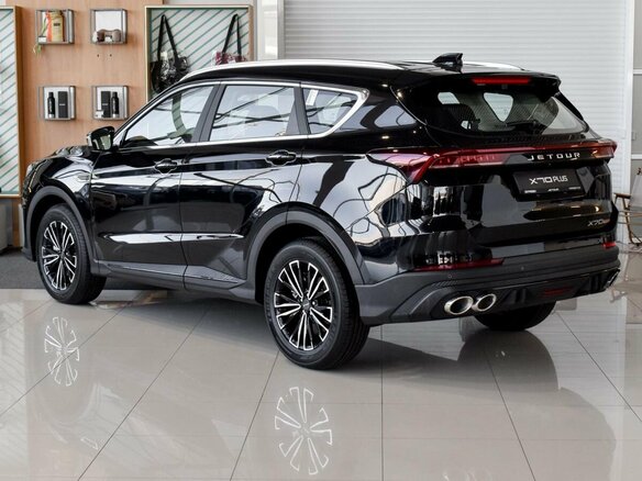 2026 Jetour X70+ I Рестайлинг, чёрный, 3399000 рублей - вид 1
