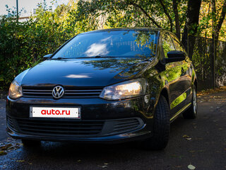 2011 Volkswagen Polo V, чёрный, 900000 рублей, вид 4