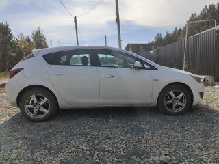 2012 Opel Astra J, белый, 712000 рублей, вид 4
