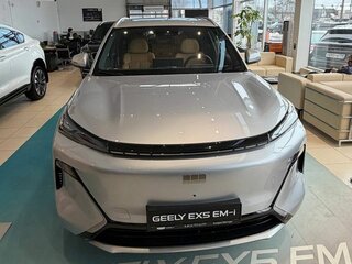2026 Geely EX5 Гибрид EM-R, серебристый, 3900000 рублей, вид 2
