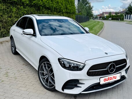 2020 Mercedes-Benz E-Класс 220 d V (W213, S213, C238) Рестайлинг, белый, 4680000 рублей, вид 3