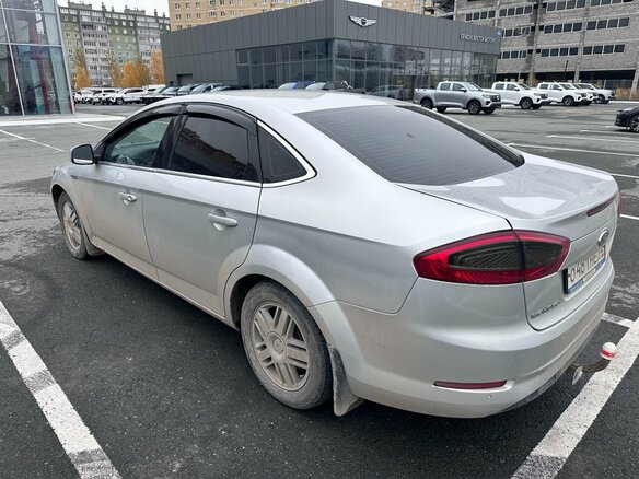 2012 Ford Mondeo IV Рестайлинг, серебристый, 500000 рублей - вид 1