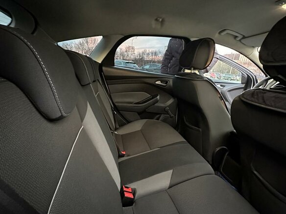 2011 Ford Focus III, серебристый, 650000 рублей - вид 10
