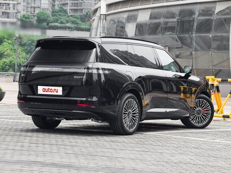 2026 Lynk & Co 900, чёрный, 7490000 рублей, вид 5
