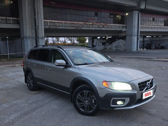 2012 Volvo XC70 II, бежевый, 1600000 рублей - вид 2