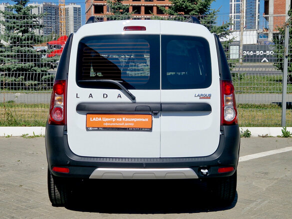 2026 Lada (ВАЗ) Largus Cross I Рестайлинг, белый, 1997000 рублей - вид 5