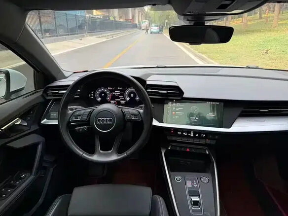2023 Audi A3 35 TFSI Long IV (8Y), белый, 1730000 рублей - вид 5