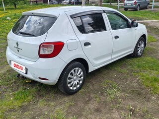 2018 Renault Sandero II Рестайлинг, белый, 700000 рублей, вид 5