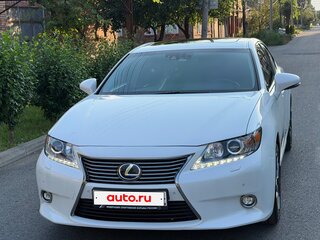 2015 Lexus ES 300h VI, белый, 2050000 рублей, вид 1