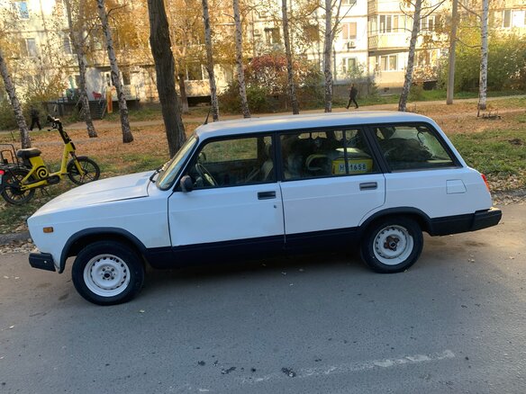 1993 Lada (ВАЗ) 2104 5-speed, белый, 120000 рублей - вид 3