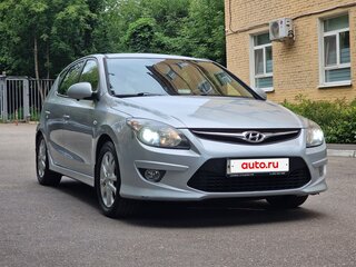2010 Hyundai i30 I Рестайлинг, серебристый, 1300000 рублей, вид 4