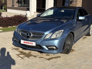 2011 Mercedes-Benz E-Класс 250 5G-Tronic IV (W212, S212, C207), голубой, 1550000 рублей, вид 1