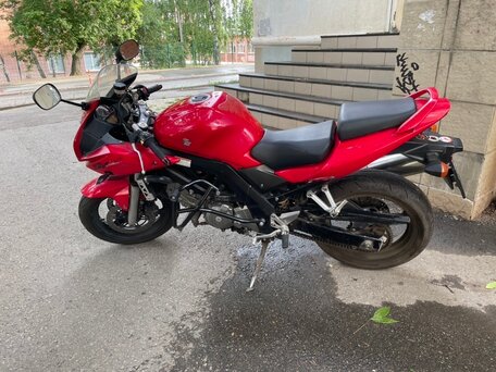 2005 Suzuki SV 650, красный, 275000 рублей, вид 2