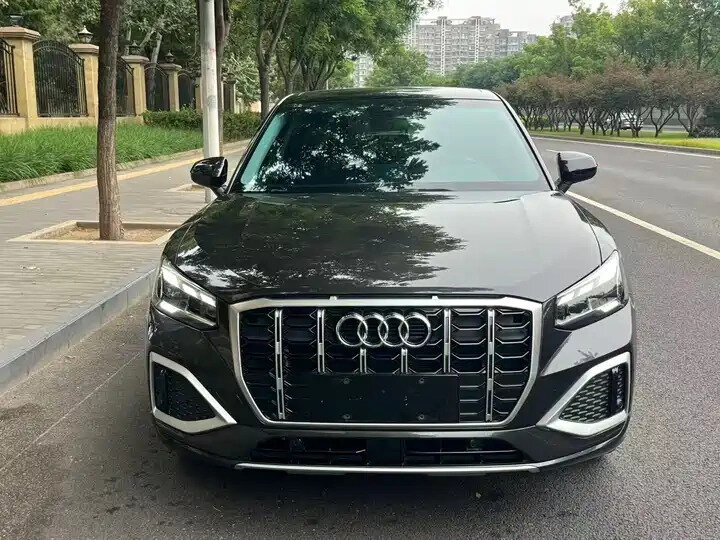 Открыть фотографии: Audi Q2 I Рестайлинг