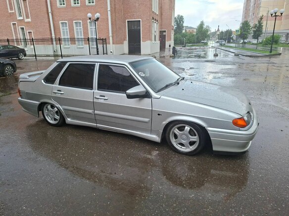 2004 Lada (ВАЗ) 2115, белый - вид 2