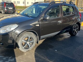 2010 Renault Sandero I, чёрный, 550000 рублей, вид 3