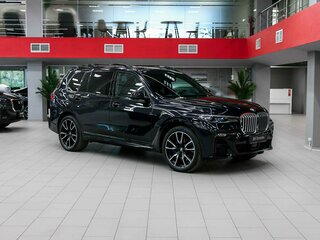 2020 BMW X7 40i I (G07), чёрный, 6495000 рублей, вид 3