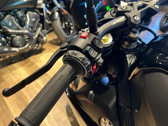 2025 BMW S 1000 R, чёрный, 2049000 рублей - вид 8