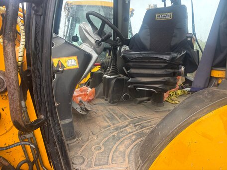 2002 JCB 3CX, 3500000 рублей, вид 4