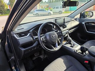 2020 Toyota RAV4 V (XA50), синий, 2500000 рублей, вид 2