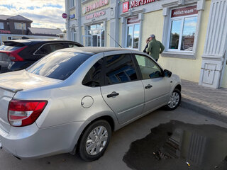 2016 Lada (ВАЗ) Granta I, чёрный, 500000 рублей, вид 3
