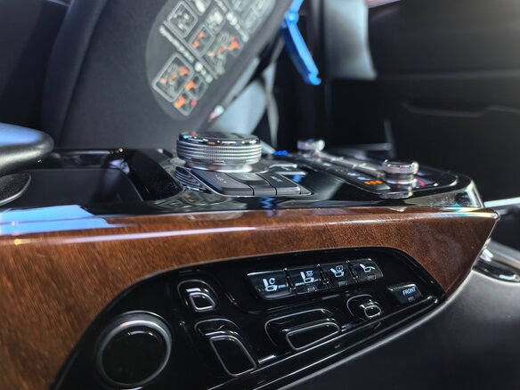 2017 Genesis G90 Limousine I, чёрный, 2999999 рублей - вид 16
